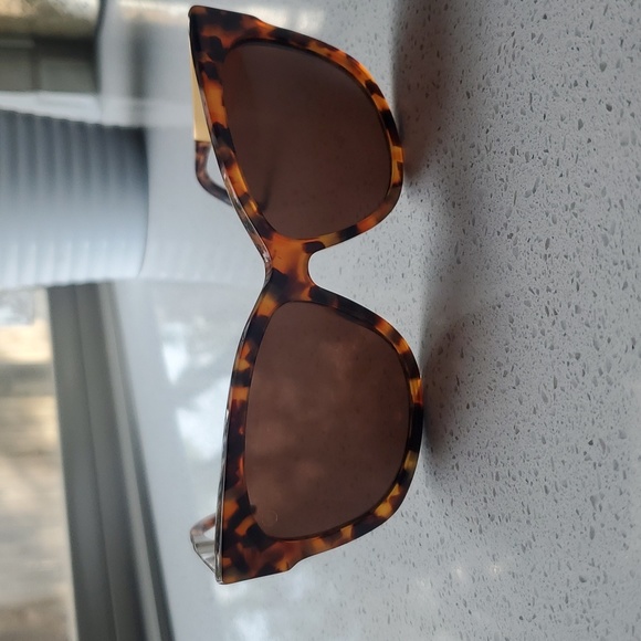 Electric Danger Cat Sunnies